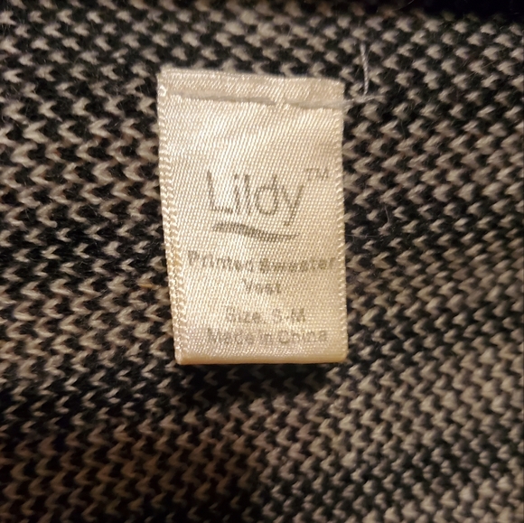 Lildy Printed Vest - Picture 6 of 7